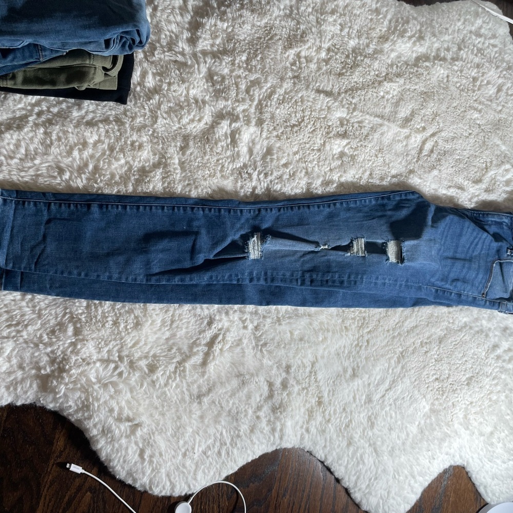 Abercrombie and Fitch Simone High Rise Super Skinny Ripped Jeans